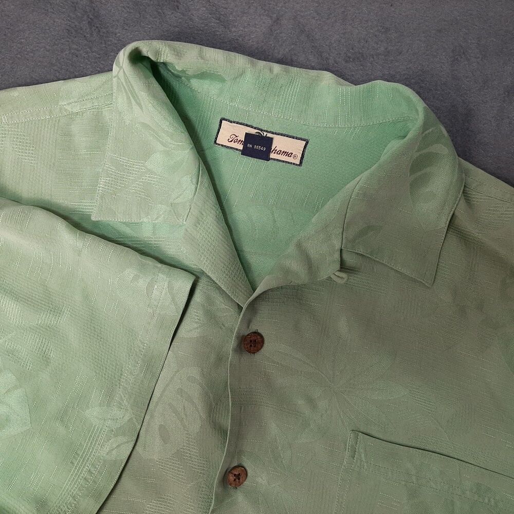 Tommy Bahama Shirt Mens Large Green Hawaiian 100% Silk All Over Print Aloha